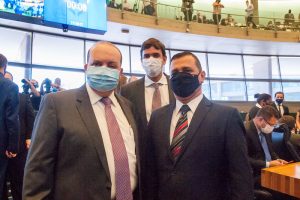 CLDF dá posse aos parlamentares que comandarão a Casa até 2022