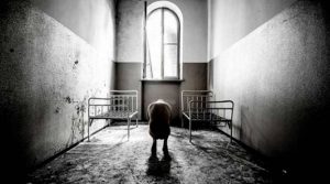 Indústria da Loucura e os 20 anos da Lei Antimanicomial: entrevista com a professora Ludmila Correia, do grupo O Direito Achado na Rua