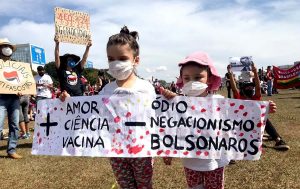 É preciso ir para as ruas neste sábado, 19, contra Bolsonaro: Bate-papo com Hélio Doyle