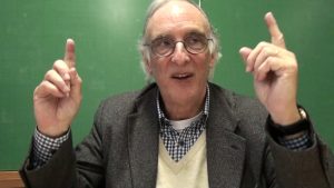 Tem gente morrendo de Covid, tem gente morrendo por bala, tem gente morrendo de solidão, tem gente morrendo de fome; mas morre-se mesmo é de desgoverno