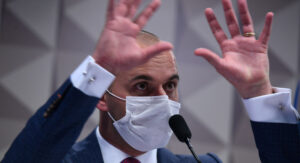 Prevent Senior, que agiu de acordo com o genocida, merece CPI própria: Bate papo com Hélio Doyle