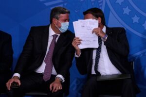 Não há uma articulação política real pelo impeachment de Bolsonaro: Bate papo com Hélio Doyle