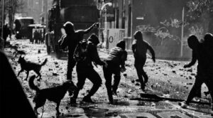 O Sistema e o Antissistema. Três Ensaios, Três Mundos no Mesmo Mundo.