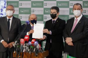 Lira deve sentar sobre novo pedido de impeachment de Bolsonaro: Bate-papo com Hélio Doyle