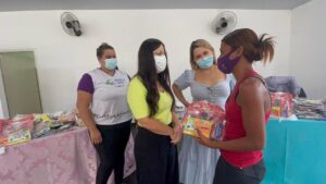 Projeto da Assistência Social beneficia 97 familías jaciarenses na entrega de material escolar