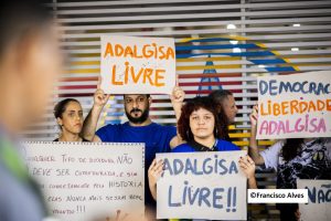 Militarização em VG: <em>Edna comemora vitória de alunos contra governo</em>