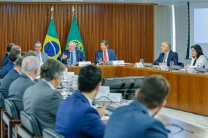 <strong>“Dinheiro bom é dinheiro transformado em melhoria da qualidade de vida do povo”, diz Lula</strong>