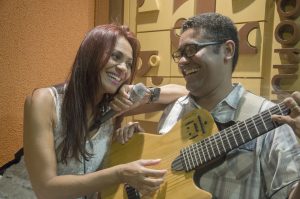 Célia Rabelo e Felix Júnior inauguram espaço musical no Dom David Restaurante e Forneria