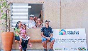 Governo Lula continua entrega de casas esquecidas por Bolsonaro