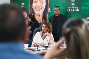 Vereadora Edna Sampaio esclarece sobre a verba indenizatória (VI), sua aplicação e como é gestionada num mandato coletivo, as contas e boa relação com ex-chefe de gabinete