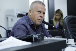 Chico 2000, presidente da Câmara de Cuiabá, recebe duas verbas indenizatórias e não presta conta de nenhuma delas