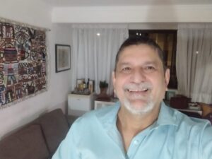 SEIS POEMAS DE MIGUEL BOUÉRES