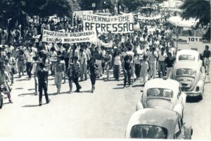 Histórias da ditadura militar: SNI, Movimento Estudantil em Goiás, eventos familiares e empresariais